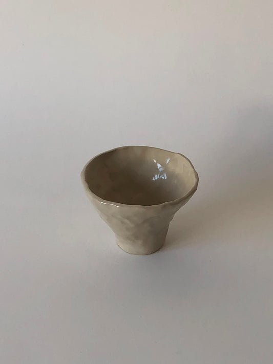 tasse pincée - grès lisse